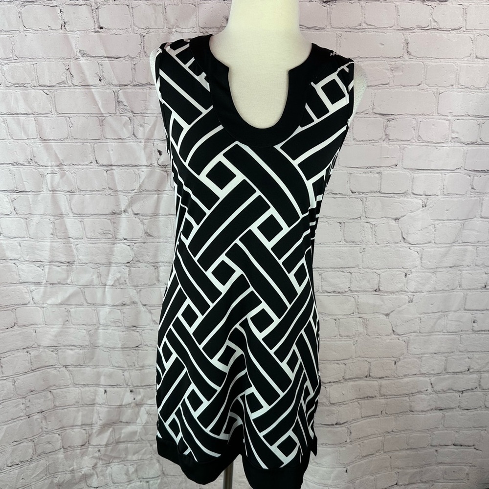 White House Black Market geometric jersey sleeveless Dress v-neck womens S